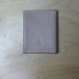 ALLET Tan Leather card holder/wallet